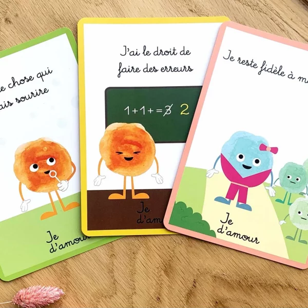 Jeu de cartes pour enfants qui favorise l'affirmation de soi et la confiance en soi avec des personnages de couleurs